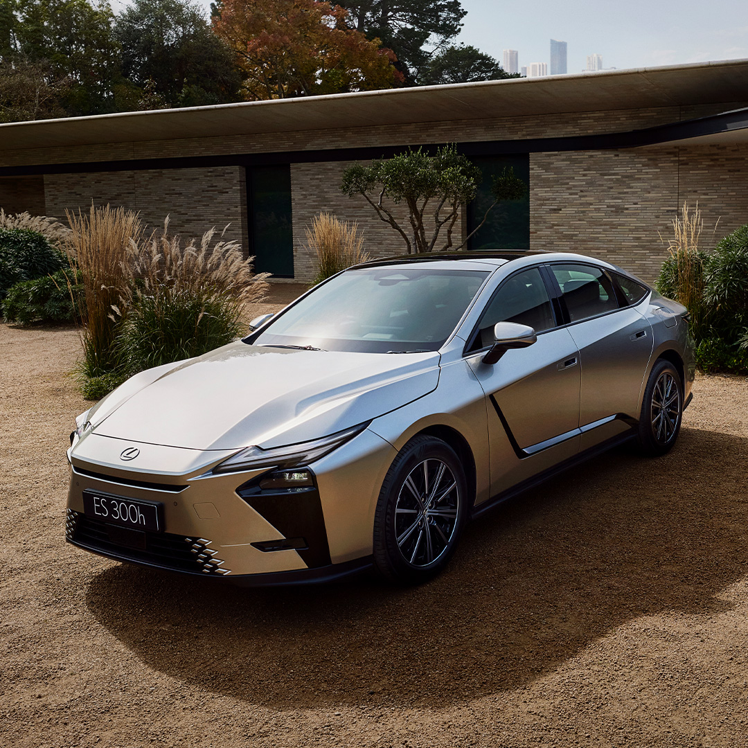 The Lexus ES