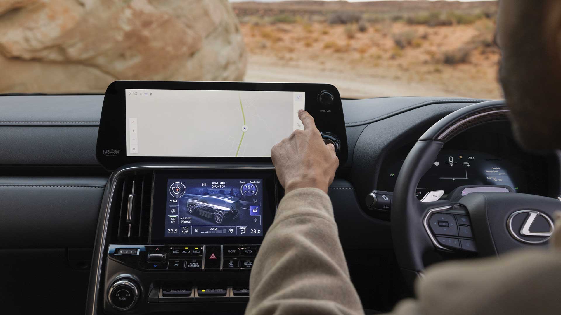 LX 700h Hybrid Lexus SUV multimedia display