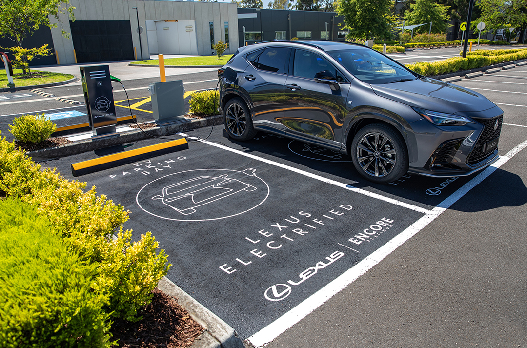 Lexus NX 450h+