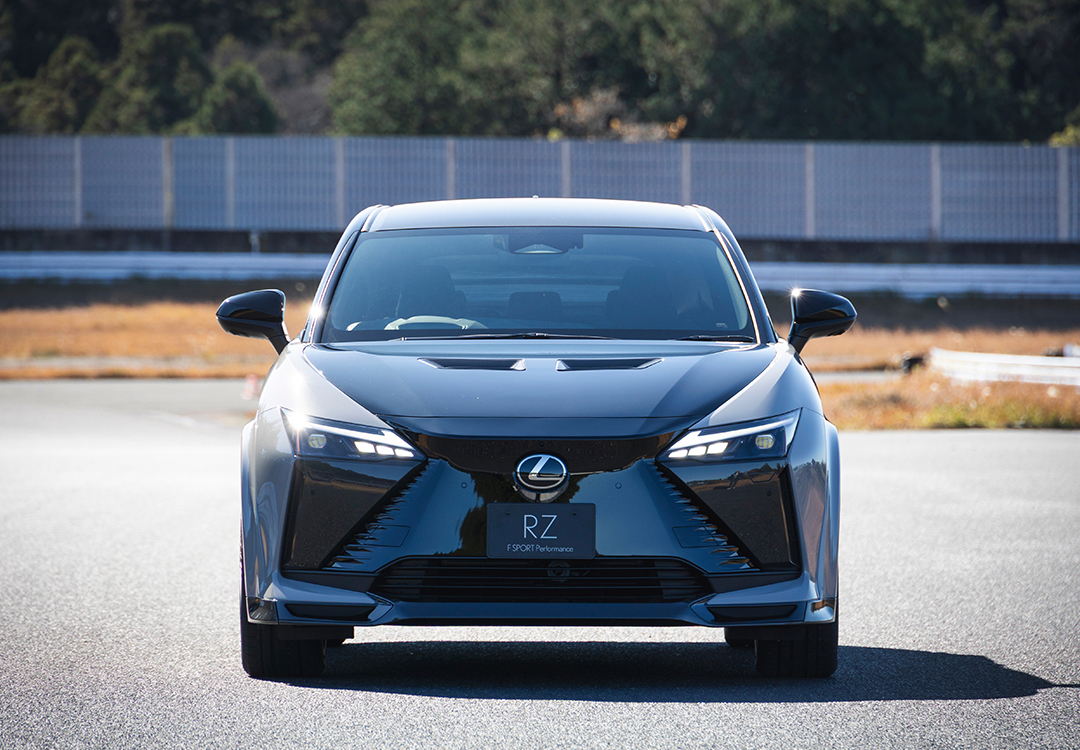 Lexus RZ